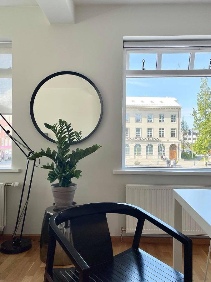 Day Dream Townhall Square Apartments Акурейри Екстериор снимка