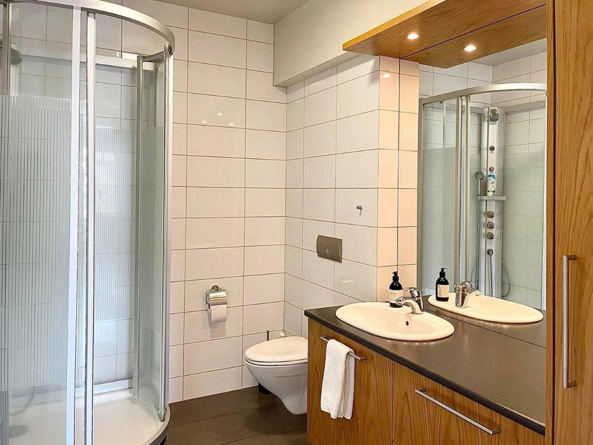 Day Dream Townhall Square Apartments Акурейри Екстериор снимка